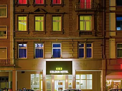 彩色酒店 酒店